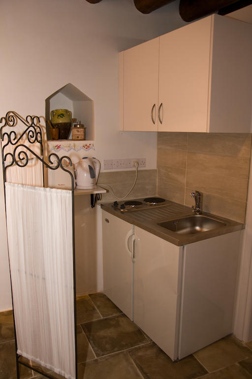 Xenios Cottages Лофу Номер фото